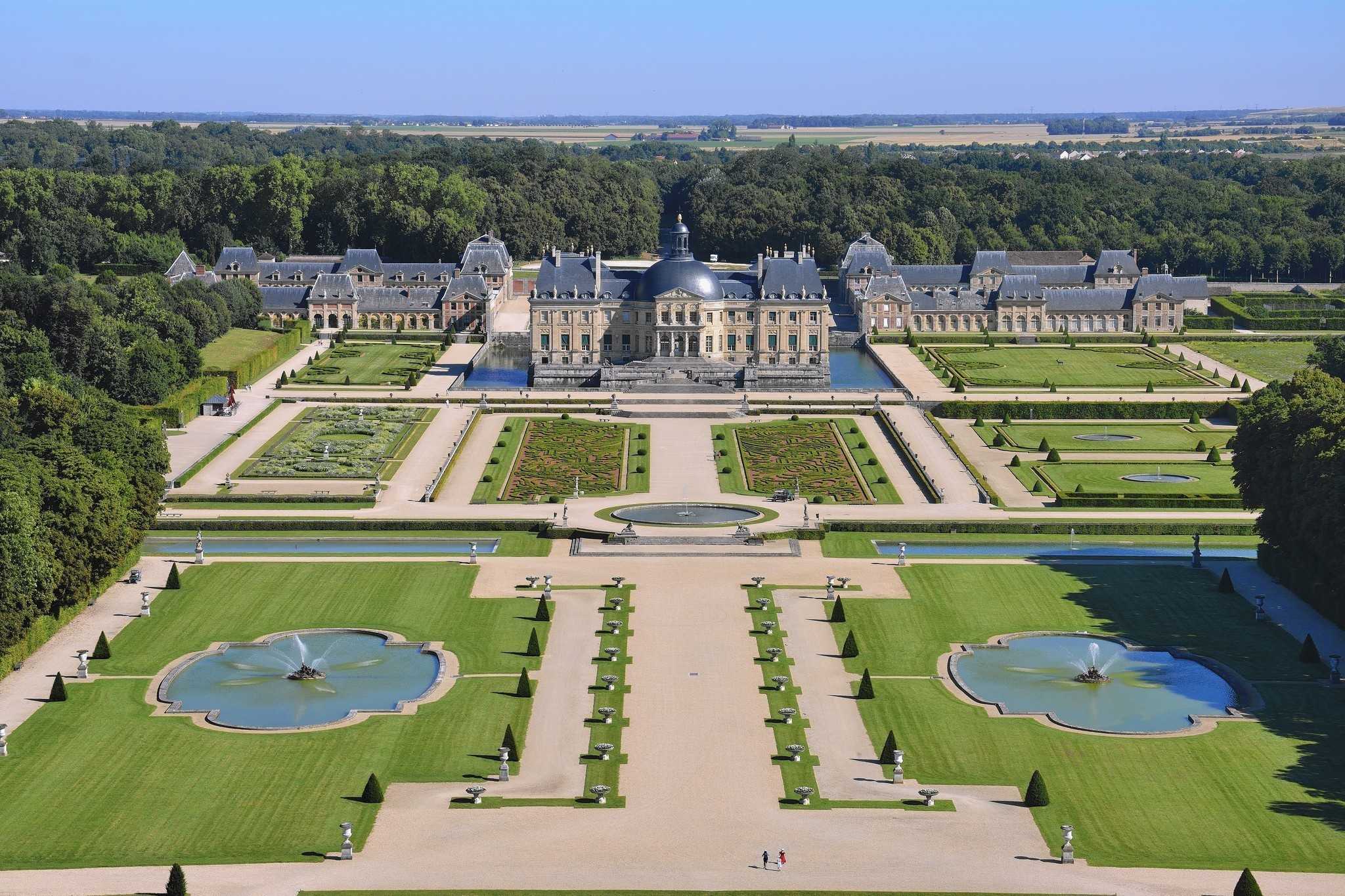 Версальский дворец: история, состав комплекса, обзор достопримечательностей