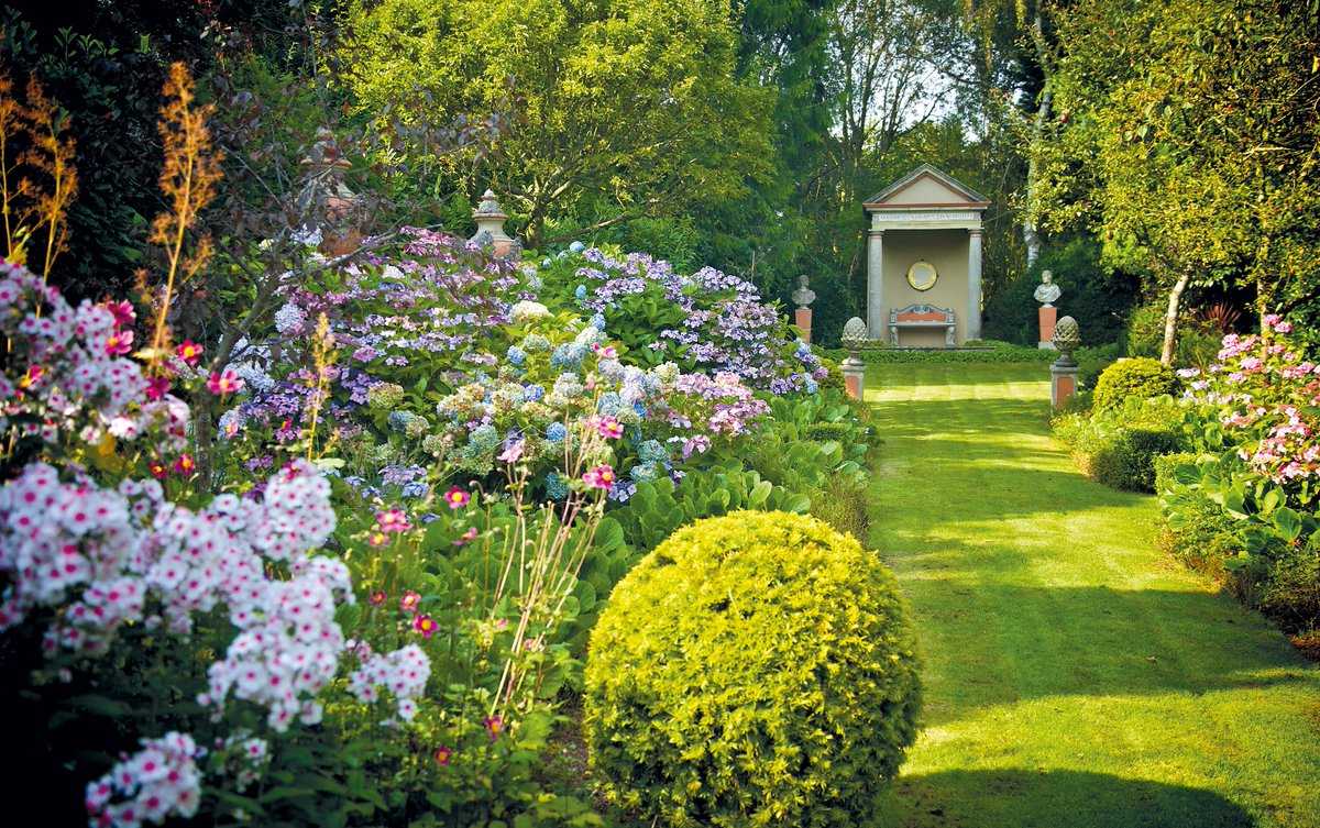 Сад в английском стиле - великолепие вкуса, изящество линий
сад в английском стиле - великолепие вкуса, изящество линий